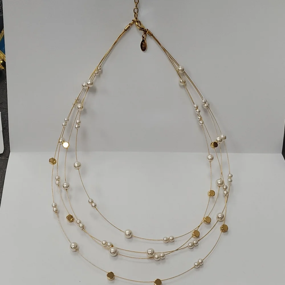Jewelry - Picture 1 of 4